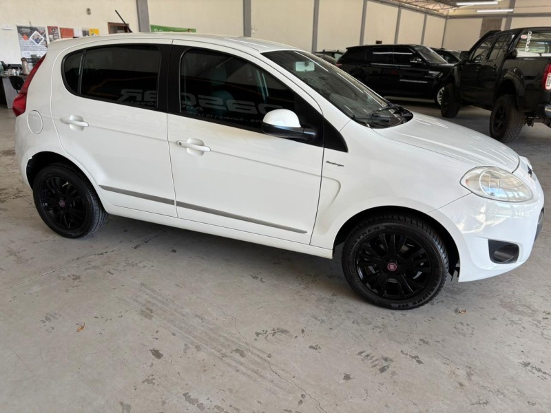 PALIO 1.6 MPI ESSENCE 16V FLEX 4P AUTOMATIZADO - 2013 - BOM PRINCíPIO