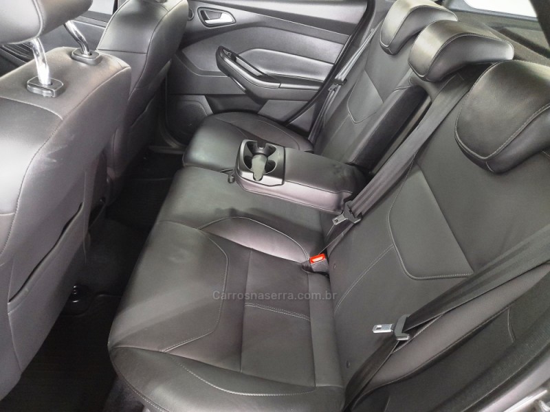 FOCUS 2.0 TITANIUM HATCH 16V FLEX 4P AUTOMÁTICO - 2016 - CAXIAS DO SUL