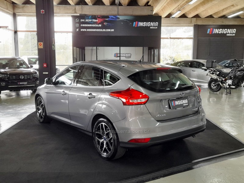FOCUS 2.0 TITANIUM HATCH 16V FLEX 4P AUTOMÁTICO - 2016 - CAXIAS DO SUL