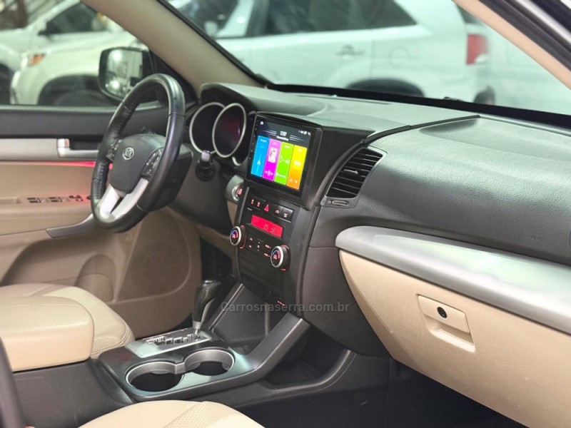 SORENTO 3.5 S.670 V6 4X2 24V GASOLINA 4P AUTOMÁTICO - 2012 - ESTâNCIA VELHA