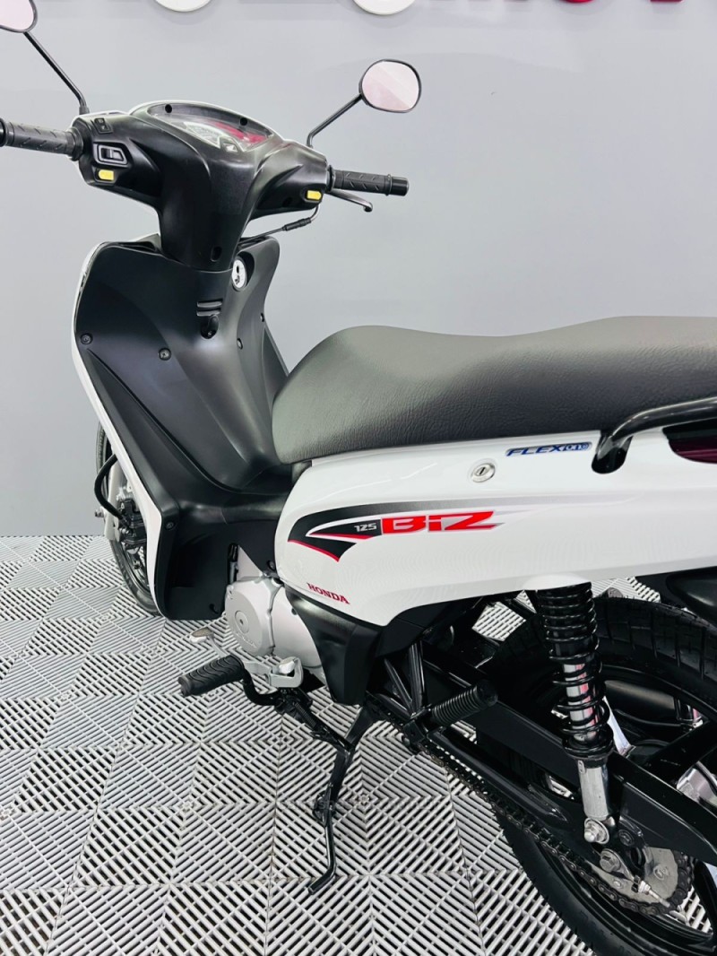 BIZ 125 EX - 2015 - CAMPO BOM
