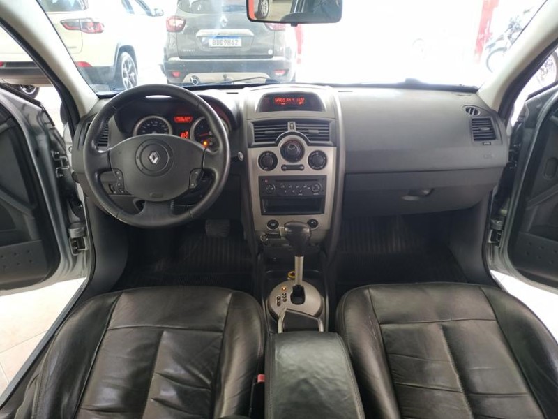 MÉGANE 2.0 DYNAMIQUE GRAND TOUR 16V GASOLINA 4P AUTOMÁTICO - 2008 - CAXIAS DO SUL