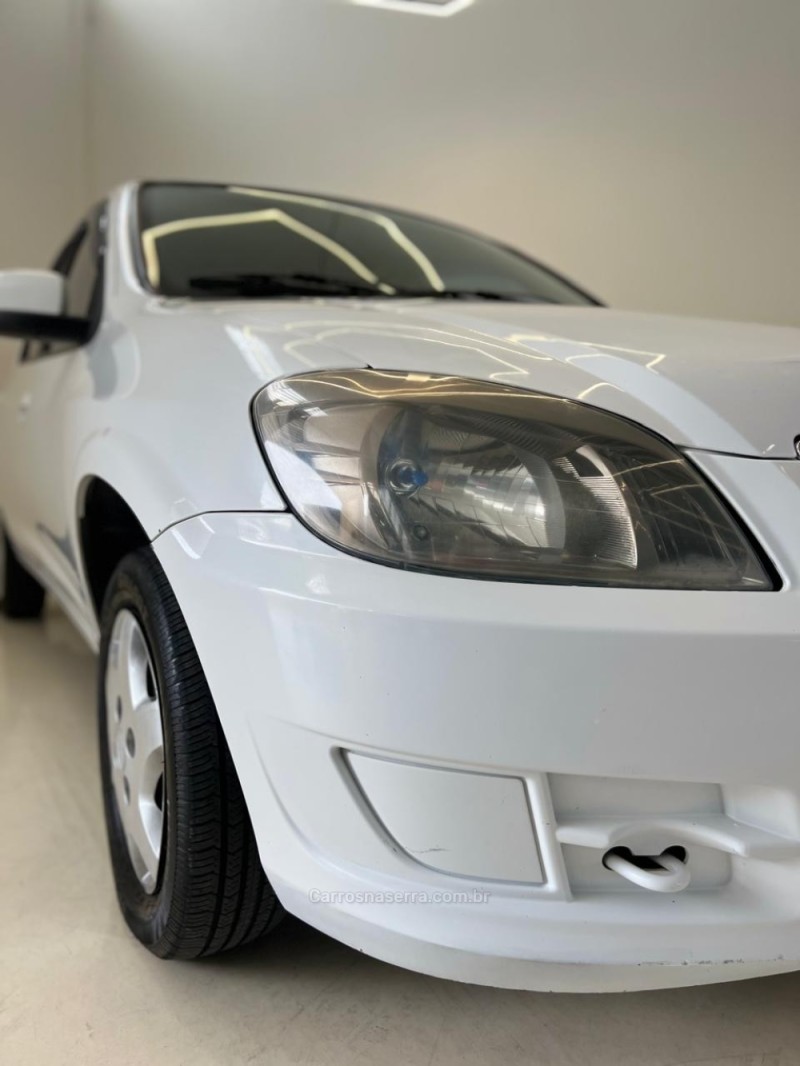 CELTA 1.0 MPFI LT 8V FLEX 4P MANUAL - 2014 - NOVO HAMBURGO