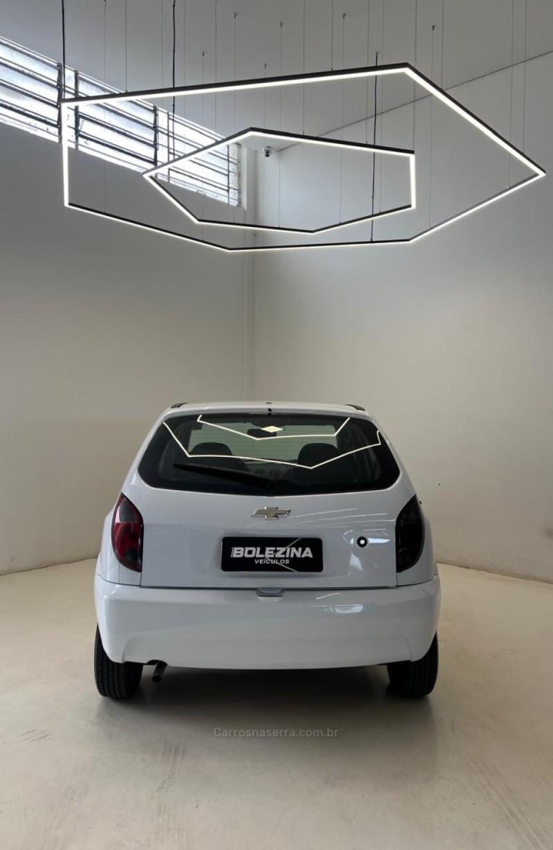 CELTA 1.0 MPFI LT 8V FLEX 4P MANUAL - 2014 - NOVO HAMBURGO
