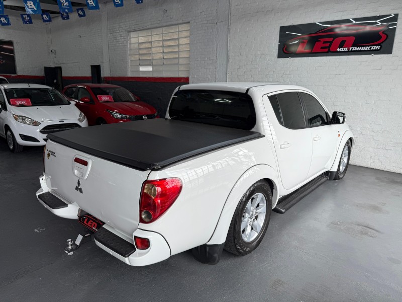 L200 TRITON 2.4 HLS 4X2 CD 16V FLEX 4P MANUAL - 2015 - CAXIAS DO SUL
