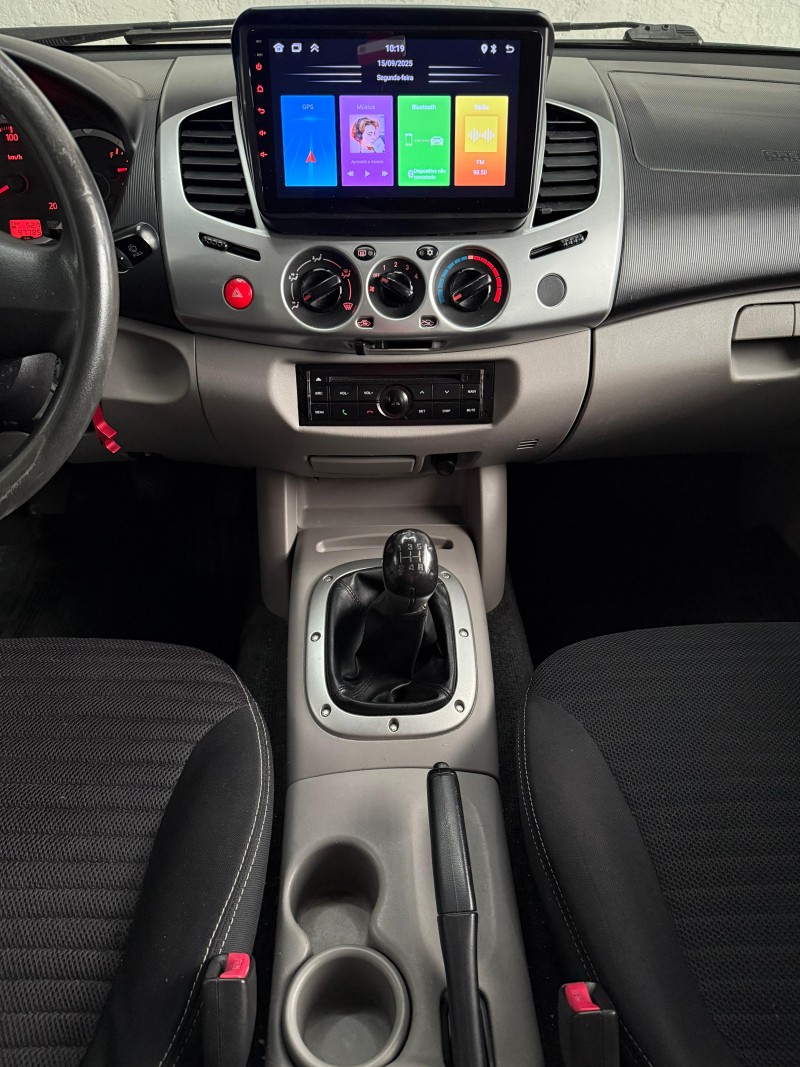 L200 TRITON 2.4 HLS 4X2 CD 16V FLEX 4P MANUAL - 2015 - CAXIAS DO SUL