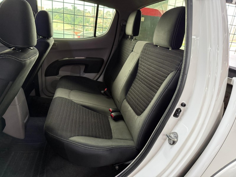 L200 TRITON 2.4 HLS 4X2 CD 16V FLEX 4P MANUAL - 2015 - CAXIAS DO SUL