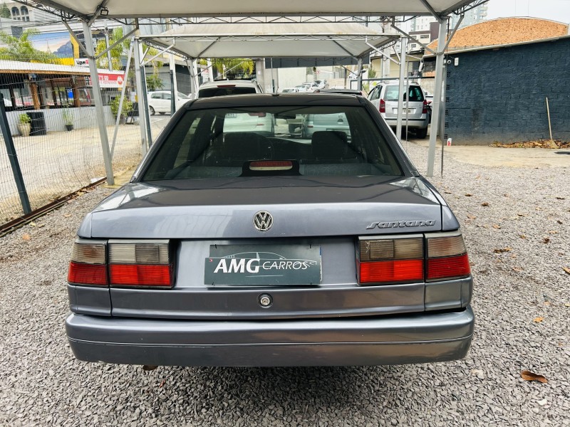 SANTANA 1.8 MI 8V GASOLINA 4P MANUAL - 1997 - CAXIAS DO SUL