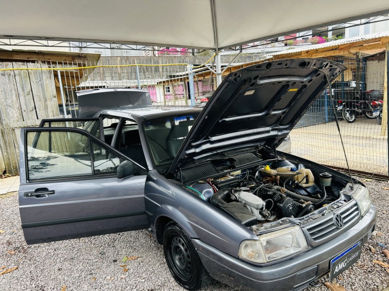 SANTANA 1.8 MI 8V GASOLINA 4P MANUAL - 1997 - CAXIAS DO SUL