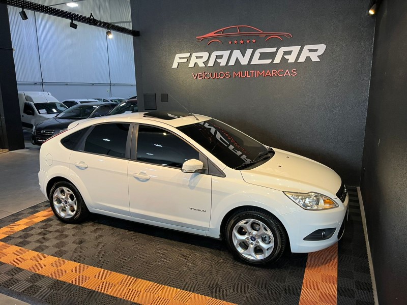 FOCUS 2.0 TITANIUM HATCH 16V FLEX 4P AUTOMÁTICO - 2013 - ANTôNIO PRADO