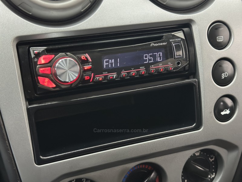 FIESTA 1.6 ROCAM SE 8V FLEX 4P MANUAL - 2014 - SANTA CRUZ DO SUL