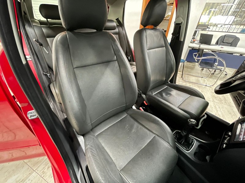 FOX 1.0 MI 8V FLEX 4P MANUAL - 2012 - CAXIAS DO SUL