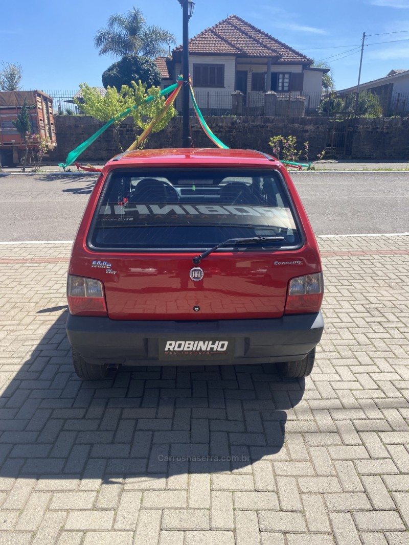 UNO 1.0 MPI MILLE WAY ECONOMY 8V FLEX 4P MANUAL - 2013 - CAMBARá DO SUL