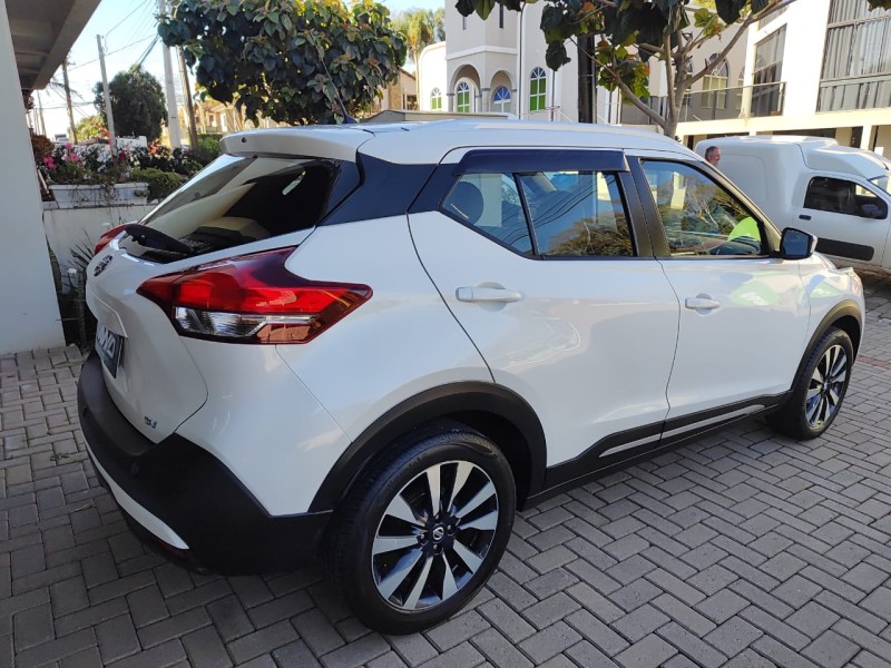 KICKS 1.6 16V FLEX SV 4P XTRONIC - 2020 - LAJEADO