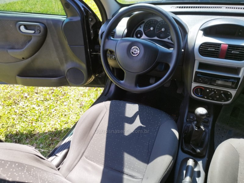 CORSA 1.4 MPFI PREMIUM 8V FLEX 4P MANUAL - 2010 - NOVO HAMBURGO