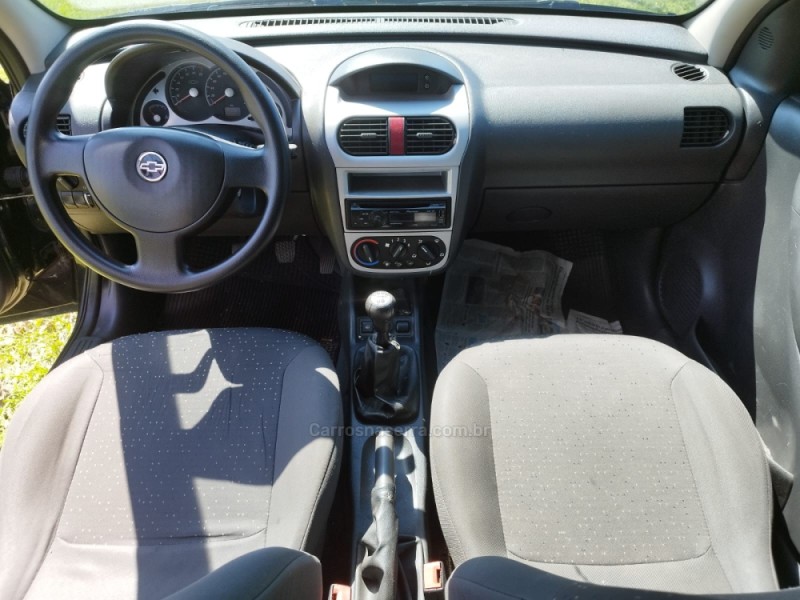 CORSA 1.4 MPFI PREMIUM 8V FLEX 4P MANUAL - 2010 - NOVO HAMBURGO