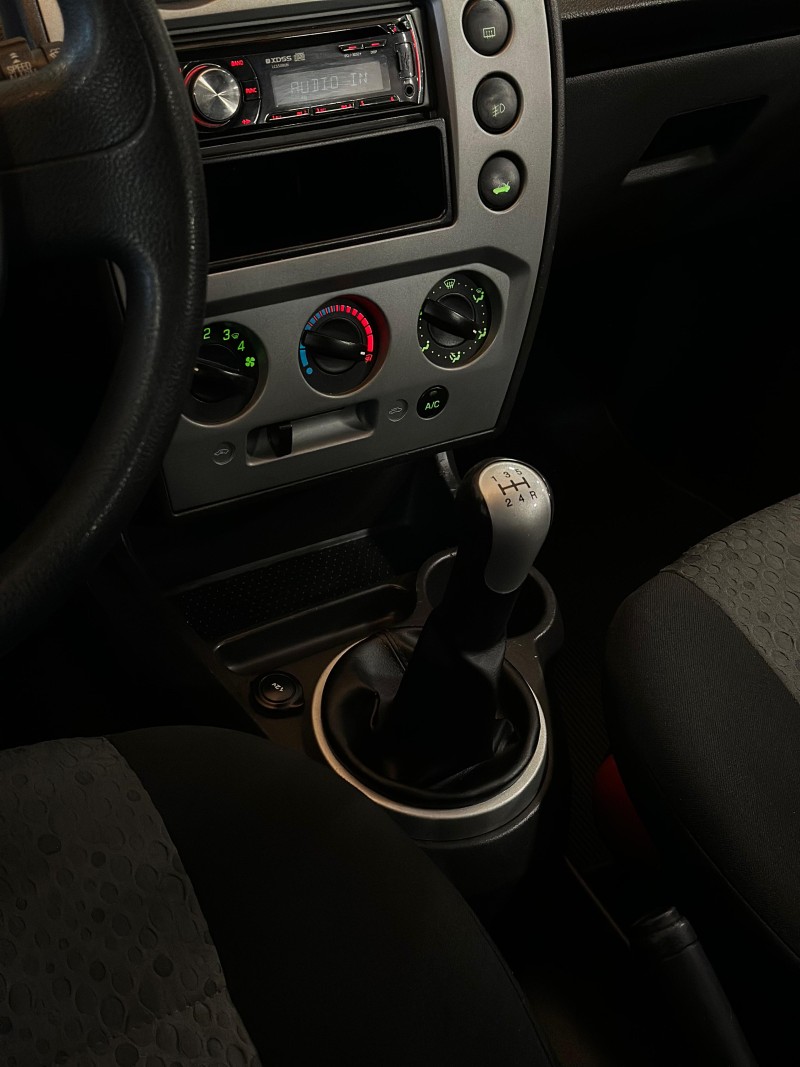 FIESTA 1.6 MPI CLASS HATCH 8V FLEX 4P MANUAL - 2011 - CAXIAS DO SUL