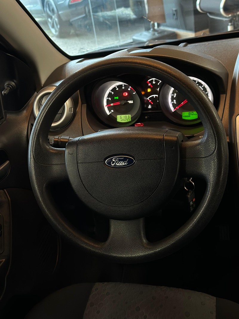 FIESTA 1.6 MPI CLASS HATCH 8V FLEX 4P MANUAL - 2011 - CAXIAS DO SUL