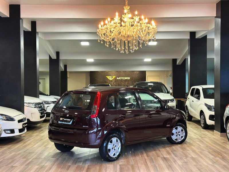 FIESTA 1.6 MPI CLASS HATCH 8V FLEX 4P MANUAL - 2011 - CAXIAS DO SUL