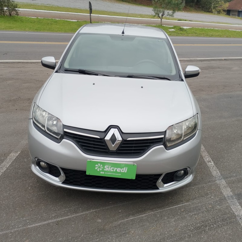 SANDERO 1.6 DYNAMIQUE 8V FLEX 4P MANUAL - 2015 - FARROUPILHA