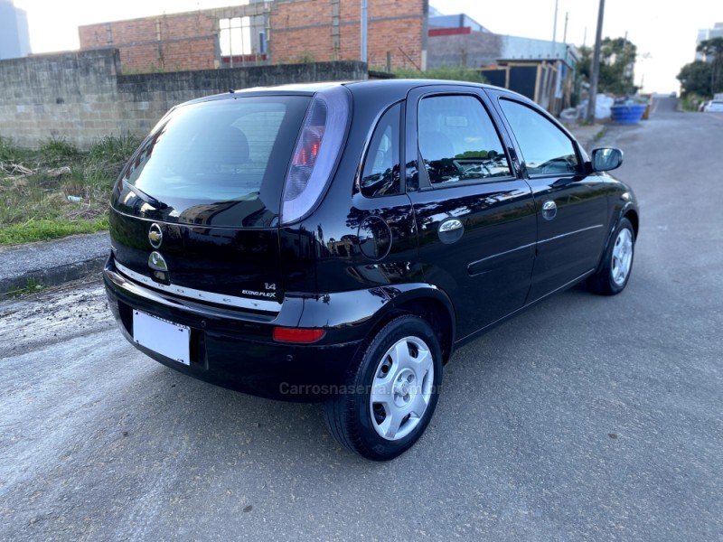 CORSA 1.4 MPFI MAXX 8V FLEX 4P MANUAL - 2011 - CAXIAS DO SUL