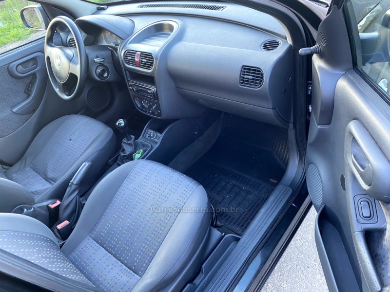 CORSA 1.4 MPFI MAXX 8V FLEX 4P MANUAL - 2011 - CAXIAS DO SUL