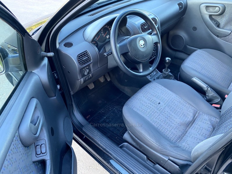 CORSA 1.4 MPFI MAXX 8V FLEX 4P MANUAL - 2011 - CAXIAS DO SUL