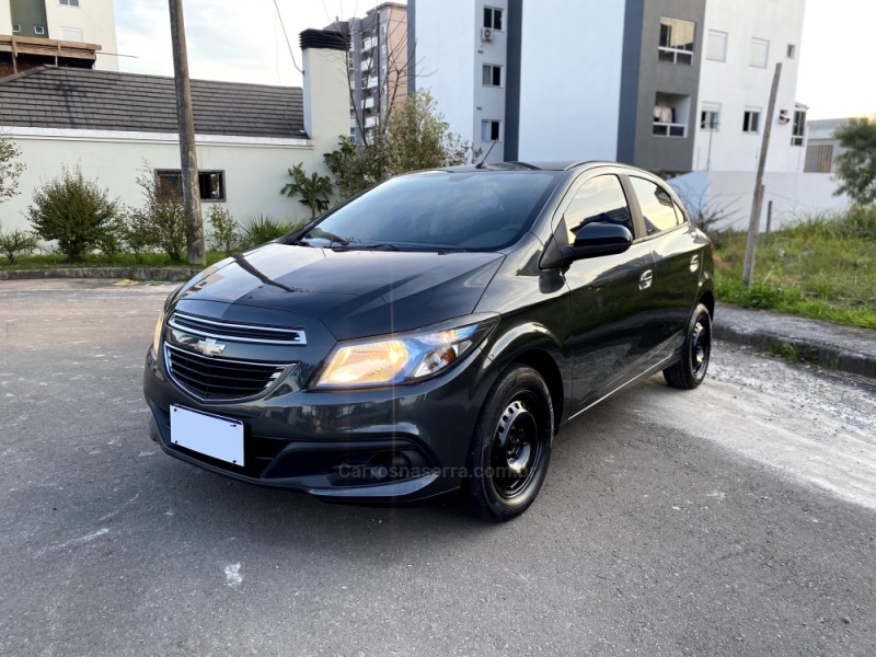 ONIX 1.4 MPFI LT 8V FLEX 4P MANUAL - 2016 - CAXIAS DO SUL