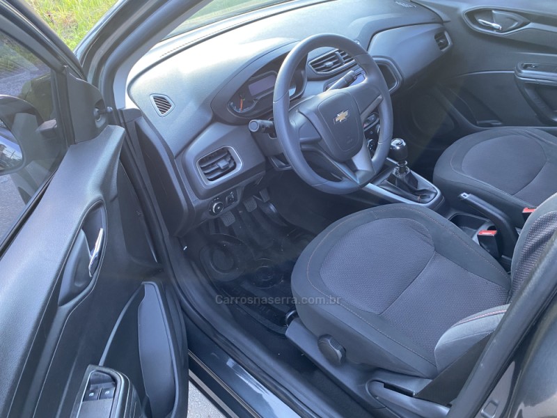 ONIX 1.4 MPFI LT 8V FLEX 4P MANUAL - 2016 - CAXIAS DO SUL