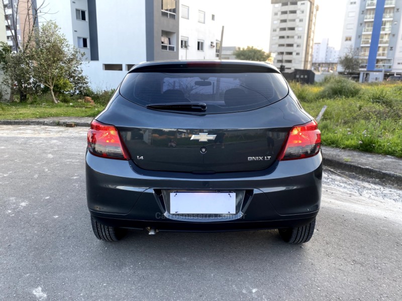 ONIX 1.4 MPFI LT 8V FLEX 4P MANUAL - 2016 - CAXIAS DO SUL
