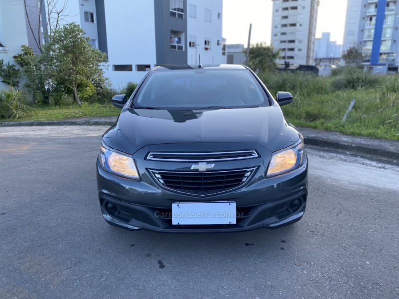 ONIX 1.4 MPFI LT 8V FLEX 4P MANUAL - 2016 - CAXIAS DO SUL