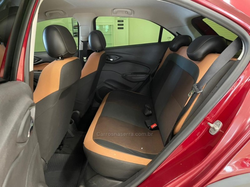 ONIX 1.4 MPFI ACTIV 8V FLEX 4P MANUAL - 2018 - VERANóPOLIS