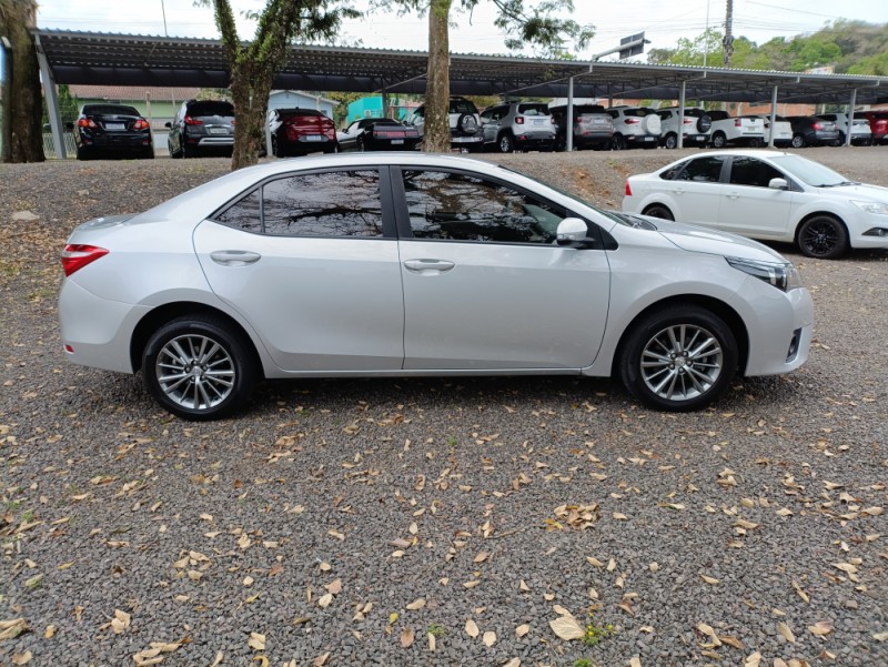 COROLLA 2.0 XEI 16V FLEX 4P AUTOMÁTICO - 2017 - IVOTI