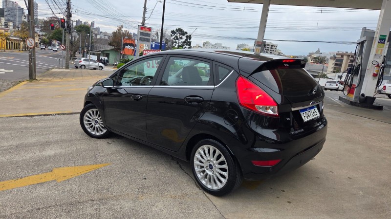 FIESTA 1.6 TITANIUM PLUS HATCH 16V FLEX 4P AUTOMÁTICO - 2016 - CAXIAS DO SUL