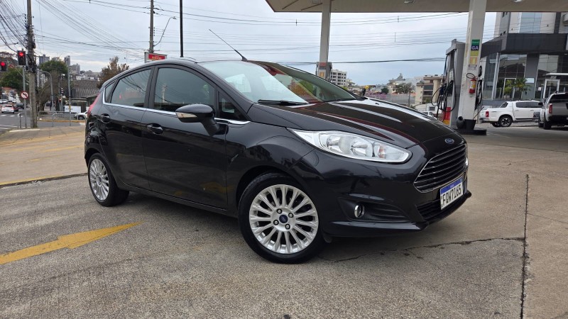 FIESTA 1.6 TITANIUM PLUS HATCH 16V FLEX 4P AUTOMÁTICO - 2016 - CAXIAS DO SUL