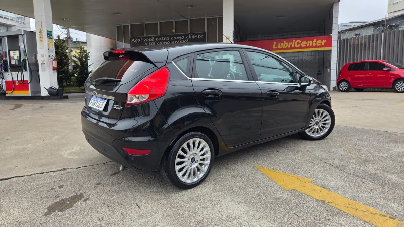 FIESTA 1.6 TITANIUM PLUS HATCH 16V FLEX 4P AUTOMÁTICO - 2016 - CAXIAS DO SUL