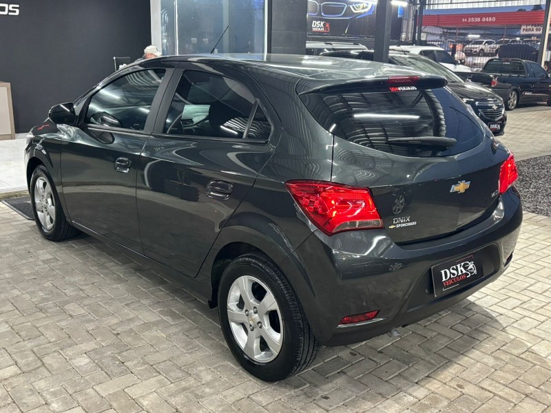 ONIX 1.4 MPFI LT 8V FLEX 4P MANUAL - 2019 - CAXIAS DO SUL