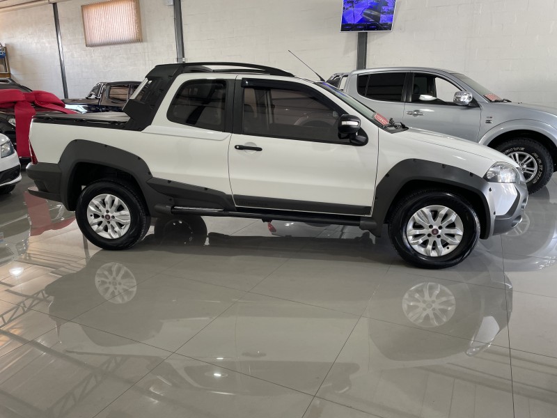 STRADA 1.8 MPI ADVENTURE CD 16V FLEX 2P MANUAL - 2013 - CAXIAS DO SUL
