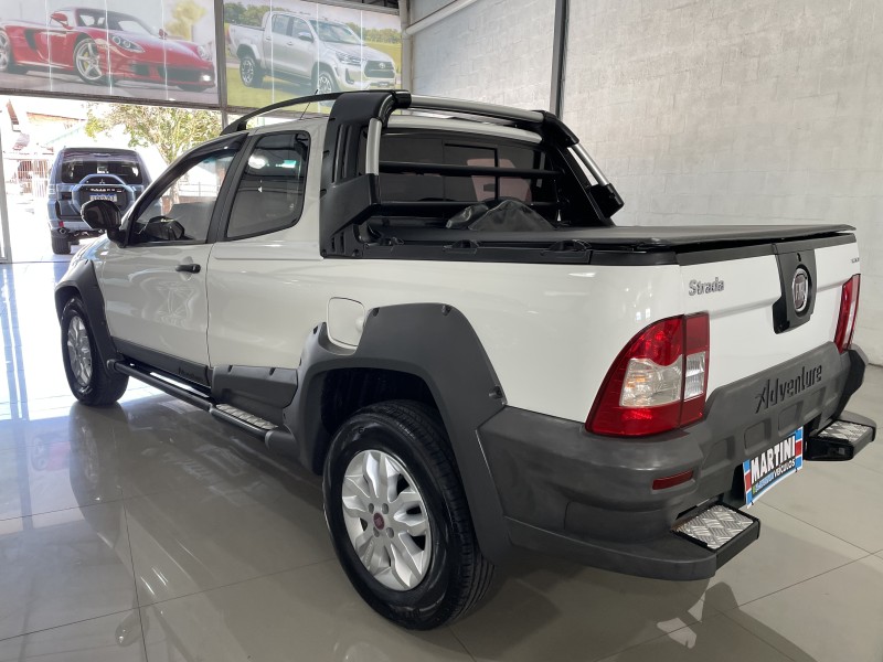 STRADA 1.8 MPI ADVENTURE CD 16V FLEX 2P MANUAL - 2013 - CAXIAS DO SUL
