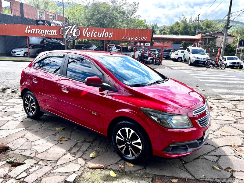 ONIX 1.4 MPFI LTZ 8V FLEX 4P MANUAL - 2013 - TRêS COROAS