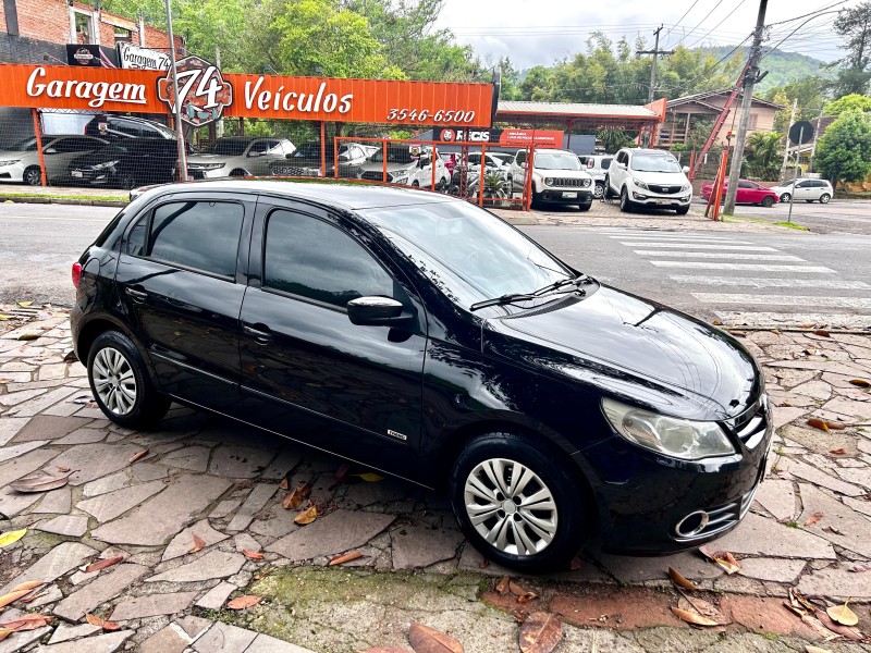 GOL 1.6 MI 8V FLEX 4P MANUAL G.V - 2009 - TRêS COROAS