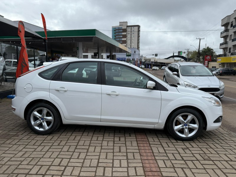 FOCUS 1.6 GLX 8V FLEX 4P MANUAL - 2013 - LAGOA VERMELHA
