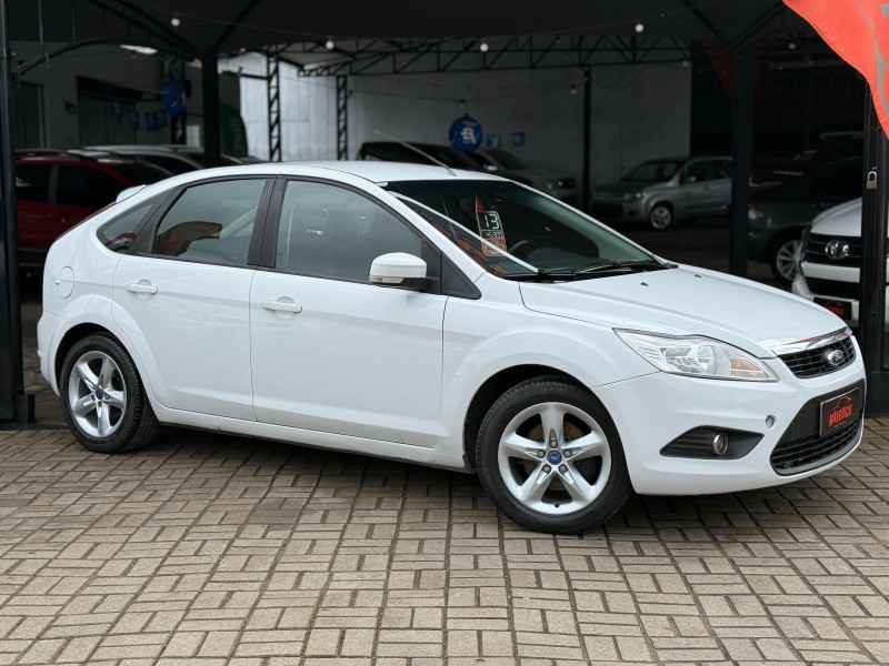 FOCUS 1.6 GLX 8V FLEX 4P MANUAL - 2013 - LAGOA VERMELHA