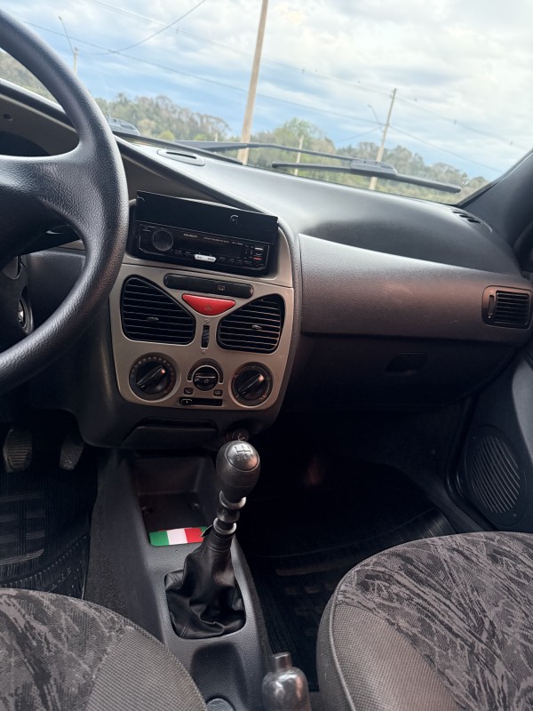 SIENA 1.8 MPI EX 8V GASOLINA 4P MANUAL - 2004 - ARROIO DO MEIO