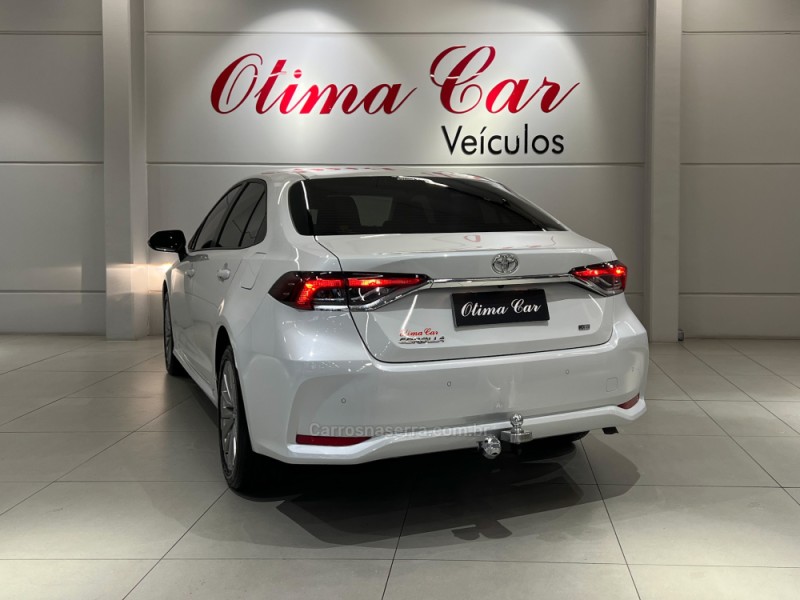 COROLLA 2.0 XEI 16V FLEX 4P AUTOMÁTICO - 2024 - FLORES DA CUNHA