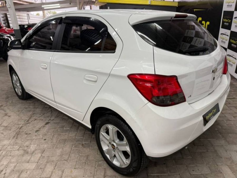 ONIX 1.4 MPFI LT 8V FLEX 4P MANUAL - 2013 - CAXIAS DO SUL