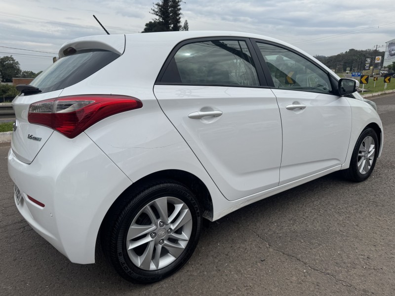 HB20 1.6 PREMIUM 16V FLEX 4P MANUAL - 2013 - DOIS IRMãOS