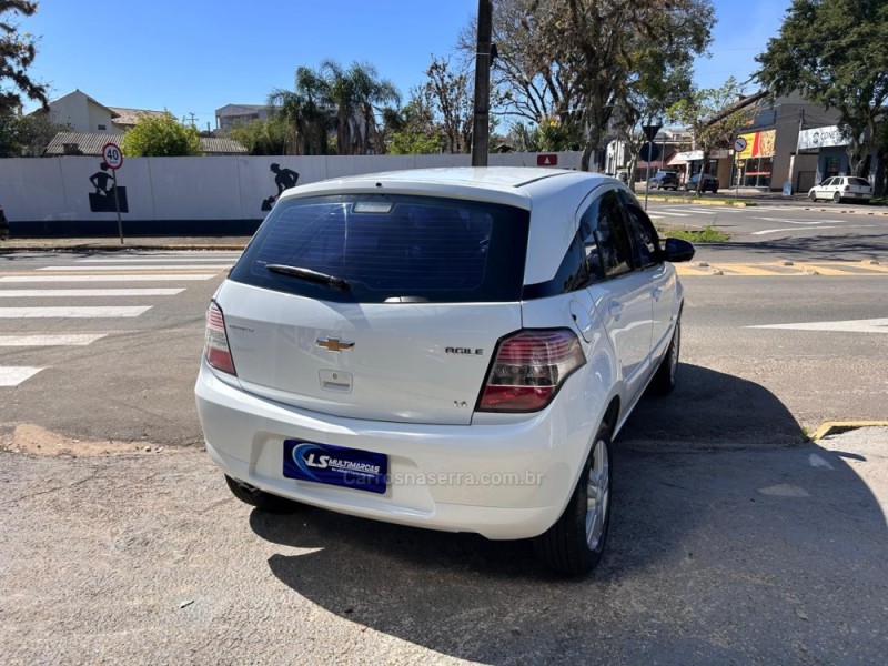 AGILE 1.4 MPFI LTZ 8V FLEX 4P MANUAL - 2011 - VENâNCIO AIRES