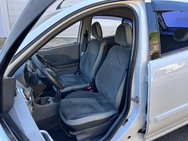 AGILE 1.4 MPFI LTZ 8V FLEX 4P MANUAL - 2011 - VENâNCIO AIRES