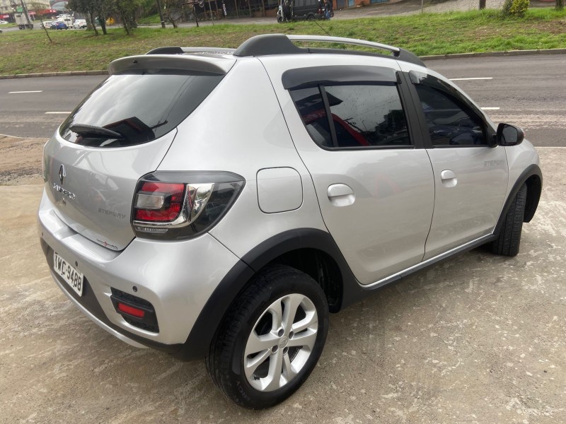 SANDERO 1.6 STEPWAY 8V FLEX 4P MANUAL - 2015 - CAXIAS DO SUL